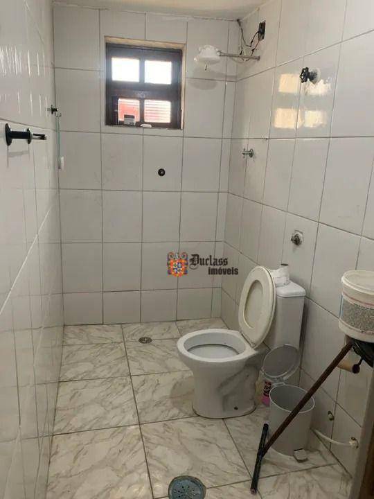 Casa à venda com 2 quartos, 60m² - Foto 5