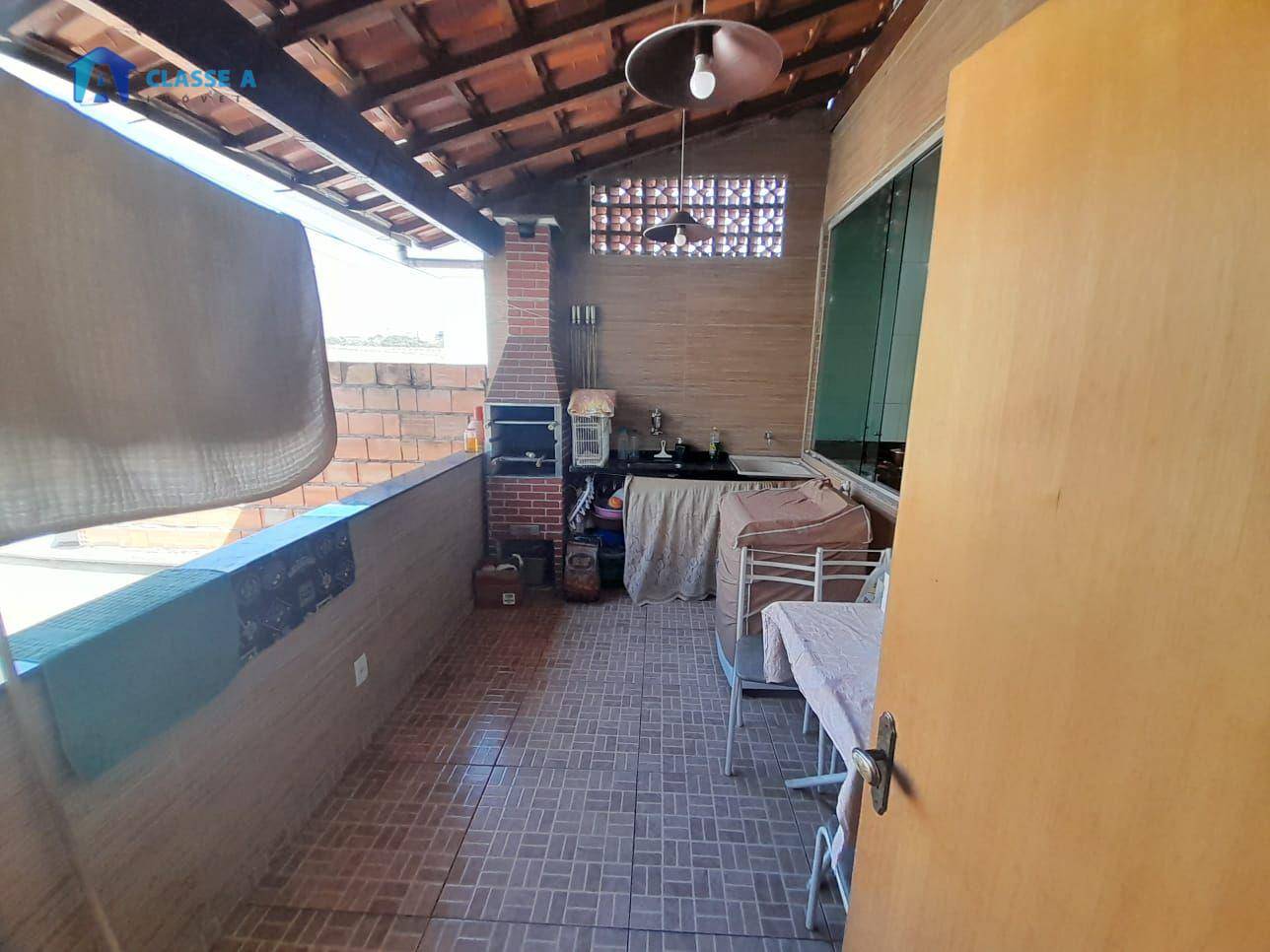 Casa à venda com 5 quartos, 175m² - Foto 46