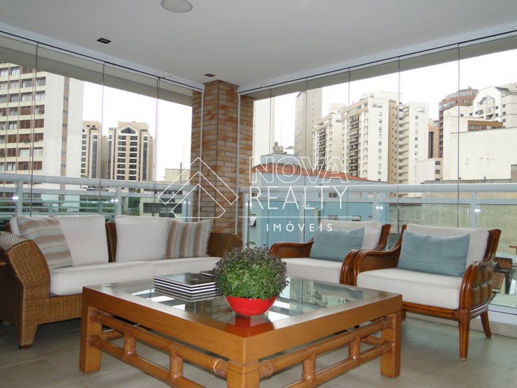 Apartamento para alugar com 3 quartos, 168m² - Foto 2