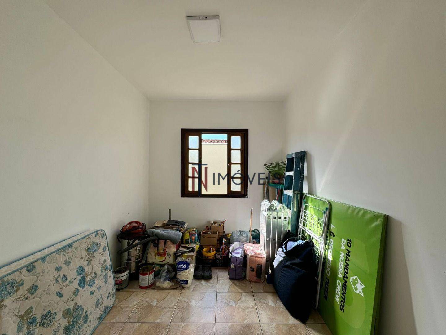 Casa para alugar com 3 quartos, 210m² - Foto 12