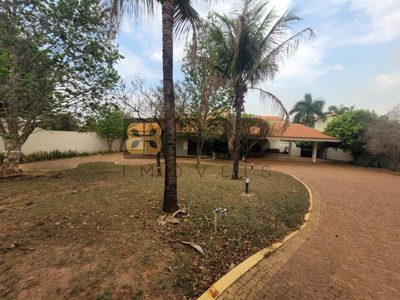 Casa de Condomínio à venda com 4 quartos, 580m² - Foto 2