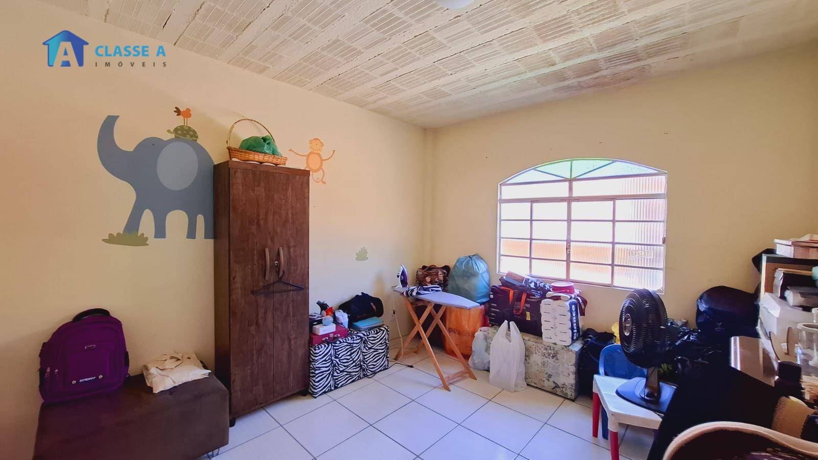 Casa à venda com 5 quartos, 300m² - Foto 17