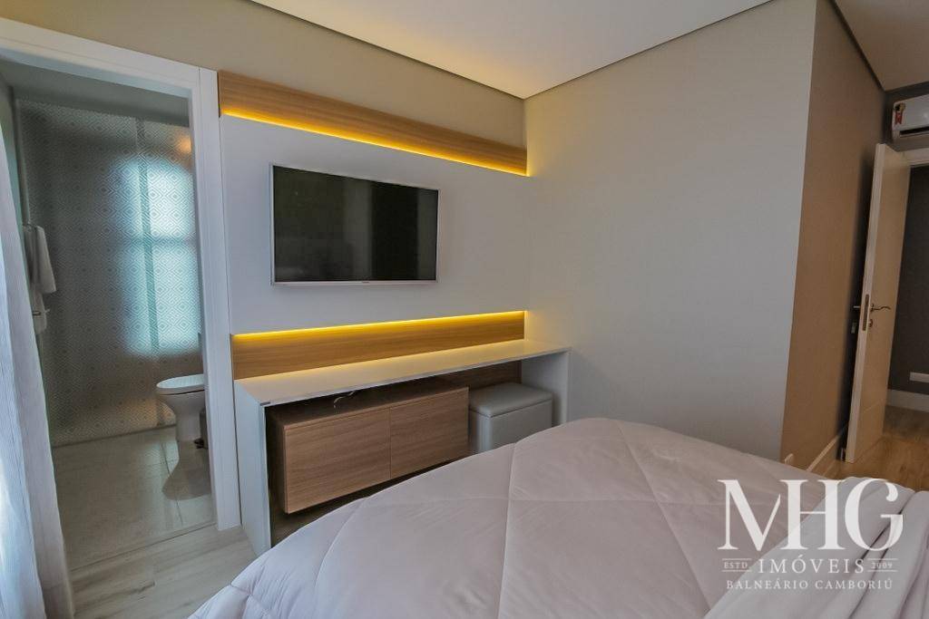 Apartamento à venda com 4 quartos, 207m² - Foto 50