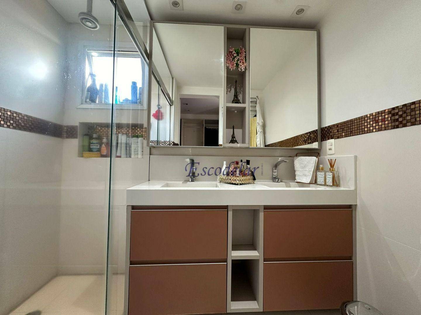 Apartamento à venda com 3 quartos, 158m² - Foto 21