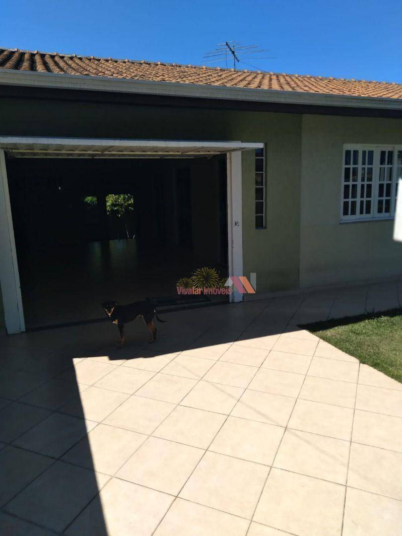 Casa à venda com 3 quartos, 160m² - Foto 1