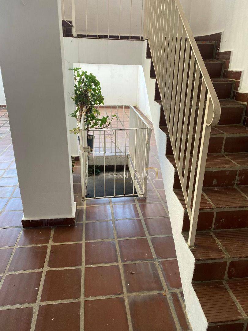 Sobrado à venda com 3 quartos, 209m² - Foto 11