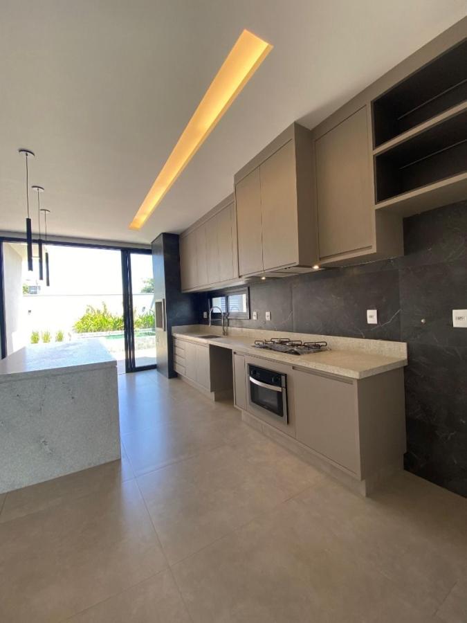 Casa à venda com 3 quartos, 200m² - Foto 12
