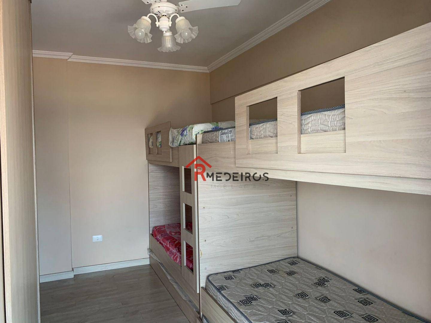 Apartamento à venda com 3 quartos, 196m² - Foto 19