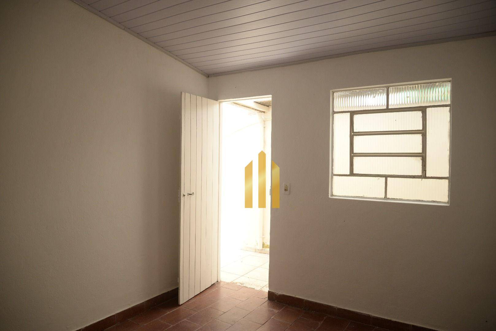 Casa para alugar com 1 quarto, 55m² - Foto 9