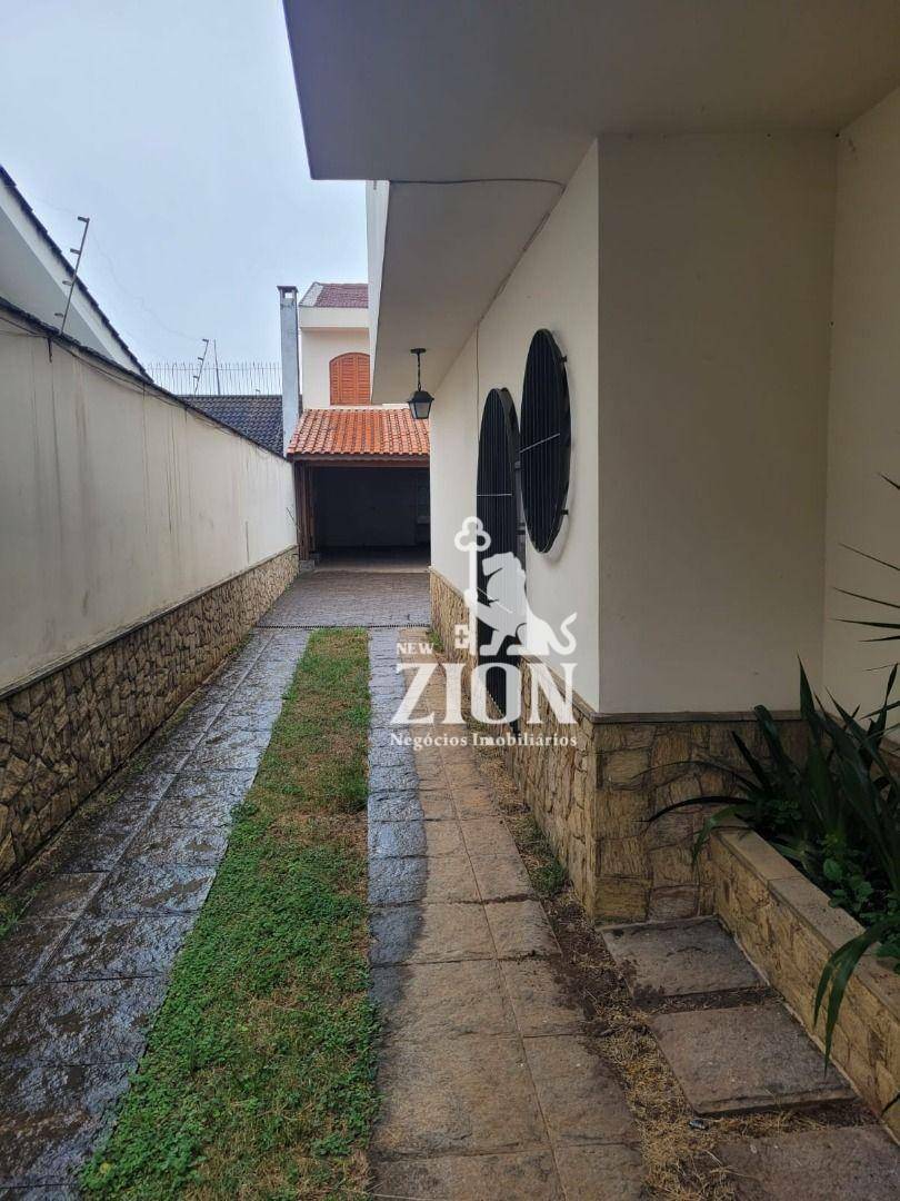 Casa à venda com 4 quartos, 254m² - Foto 4