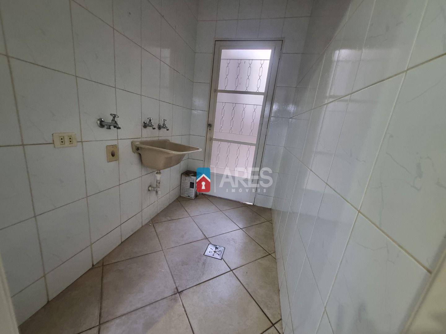 Casa à venda com 4 quartos, 153m² - Foto 5