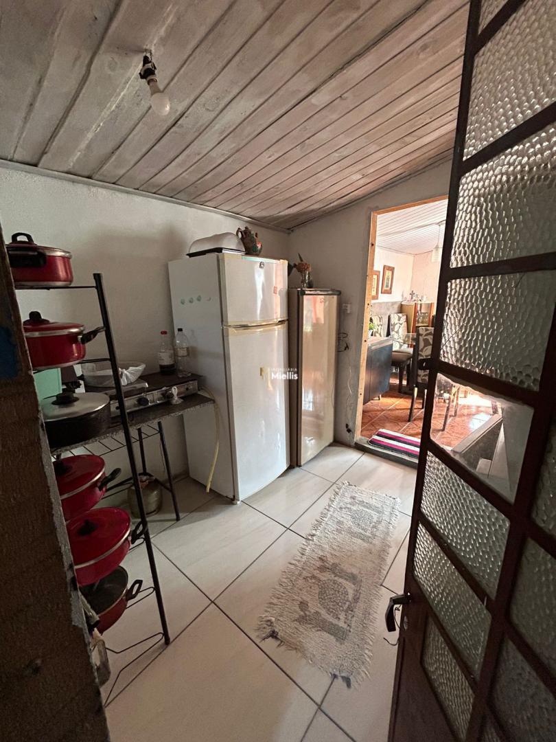 Casa à venda com 2 quartos, 80m² - Foto 6