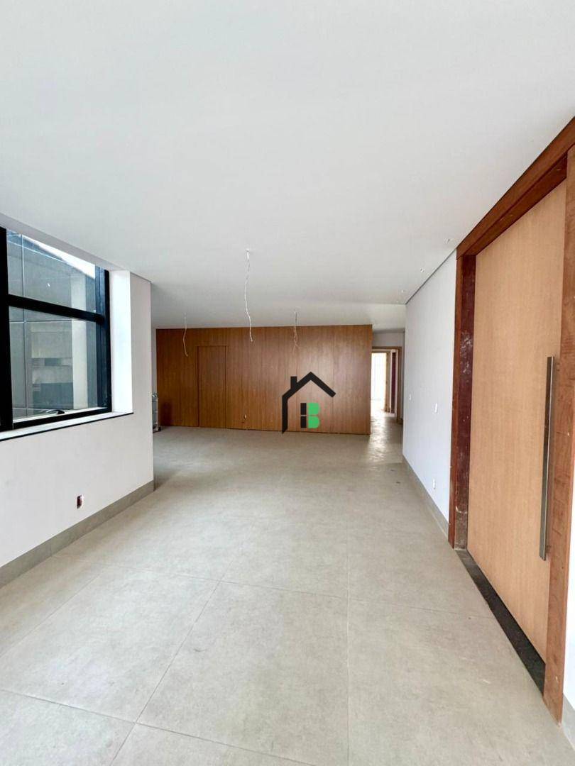 Apartamento, 3 quartos, 178 m² - Foto 2