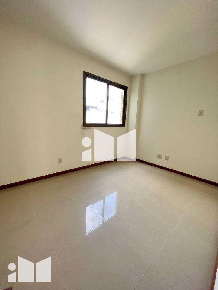 Apartamento à venda com 3 quartos, 110m² - Foto 10