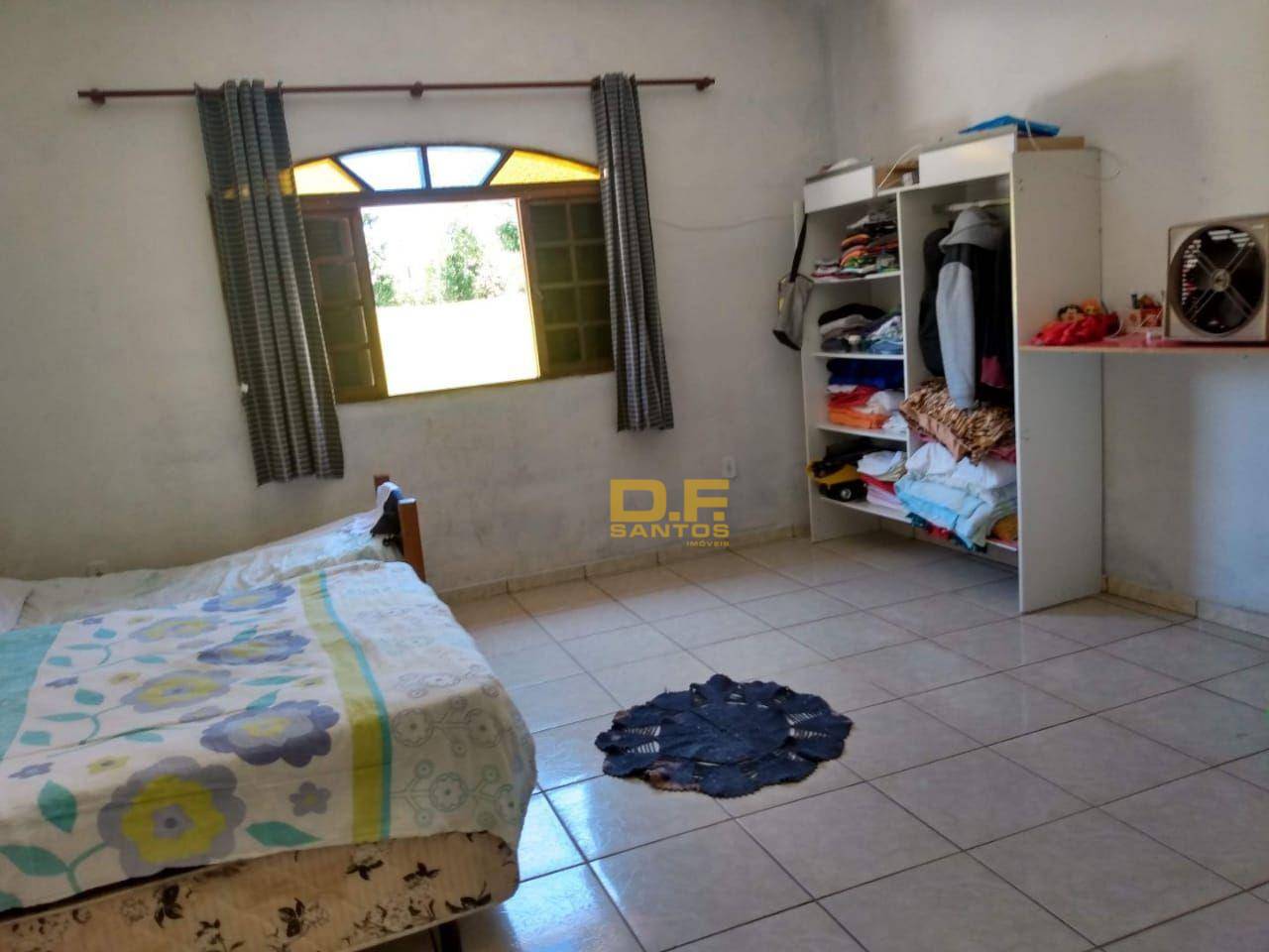 Casa à venda com 2 quartos, 300M2 - Foto 3