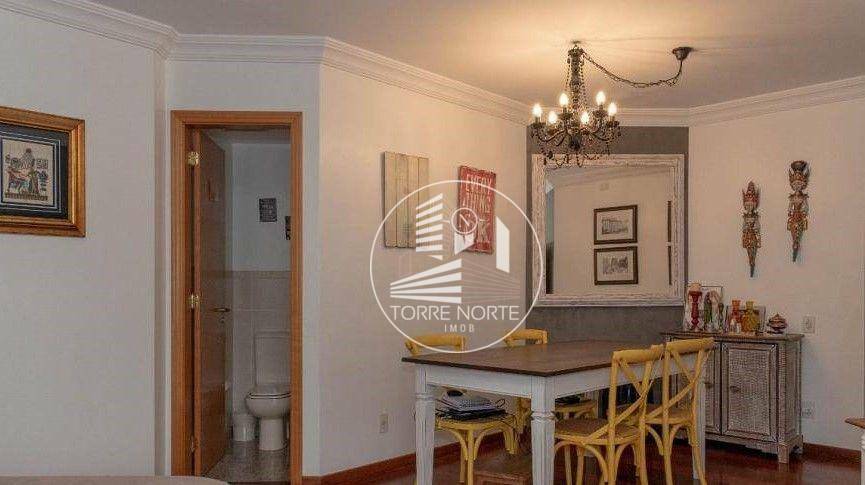 Apartamento à venda com 3 quartos, 136m² - Foto 4