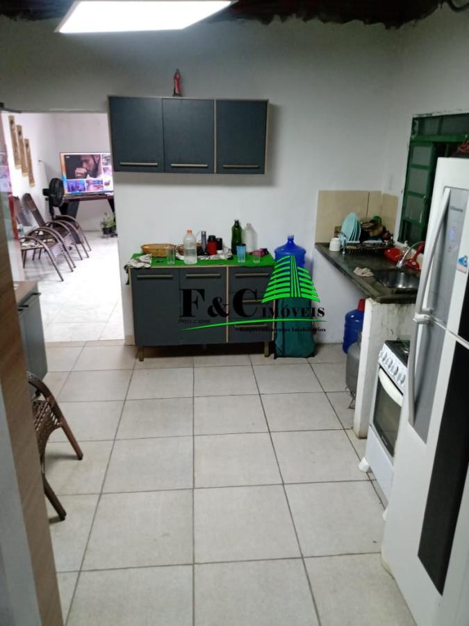 Casa à venda com 2 quartos, 140m² - Foto 10