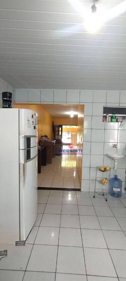 Casa à venda com 8 quartos, 670m² - Foto 3