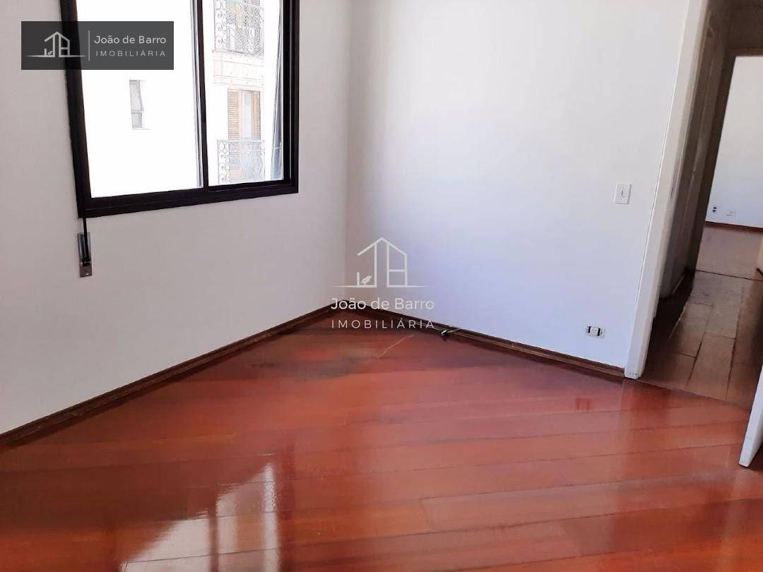 Apartamento para alugar com 3 quartos, 180m² - Foto 12