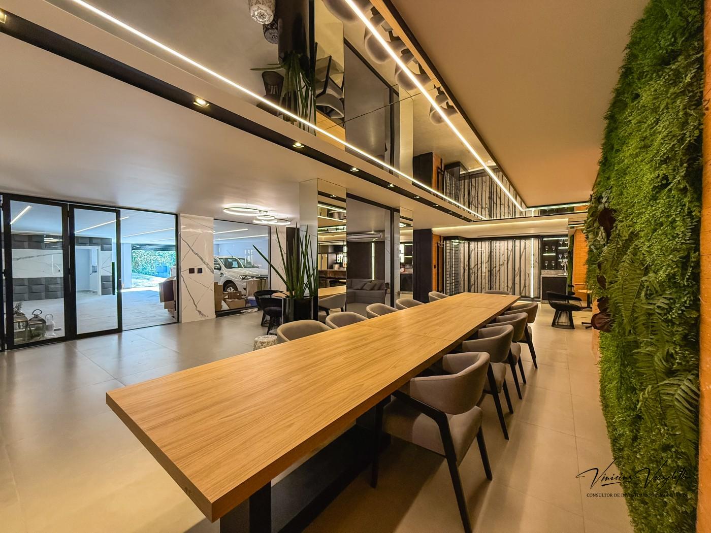 Casa para alugar com 4 quartos, 600m² - Foto 12