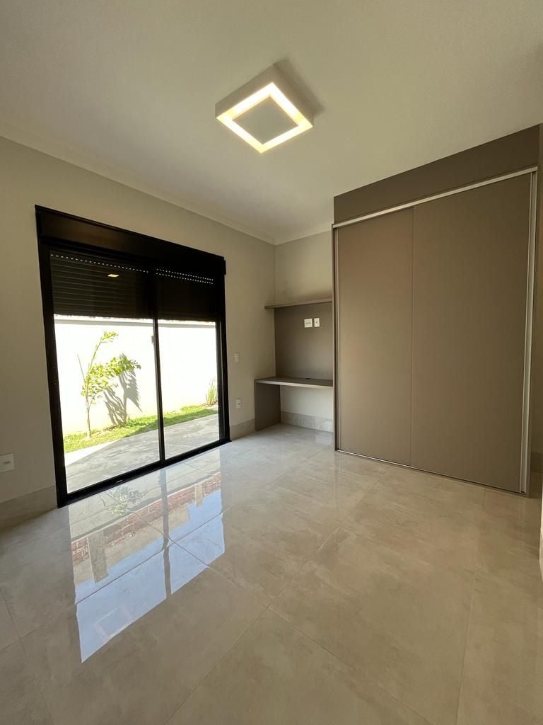 Casa à venda com 4 quartos, 249m² - Foto 16