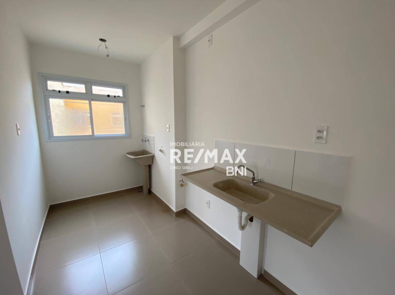 Apartamento para alugar com 2 quartos, 41m² - Foto 7