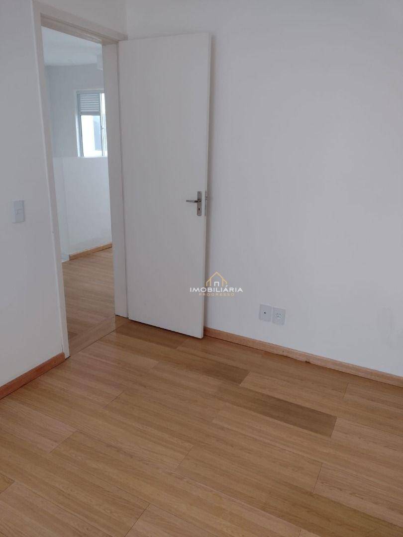 Apartamento à venda com 2 quartos, 42m² - Foto 10