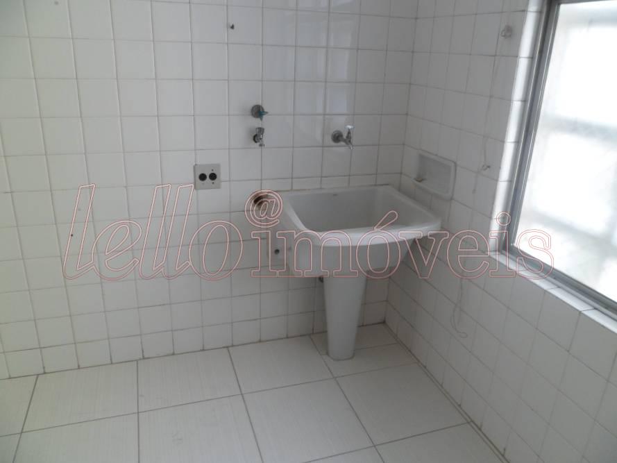 Apartamento para alugar com 3 quartos, 140m² - Foto 17