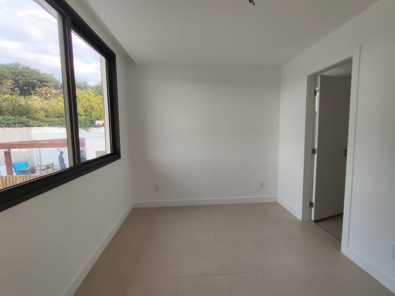 Casa de Condomínio à venda com 4 quartos, 312m² - Foto 23