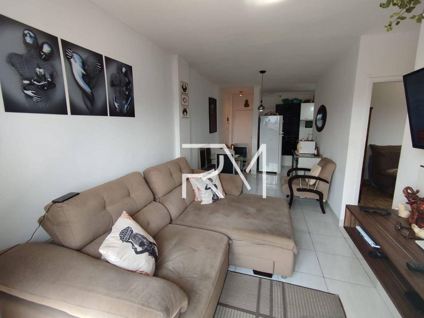 Apartamento à venda com 2 quartos, 62m² - Foto 3