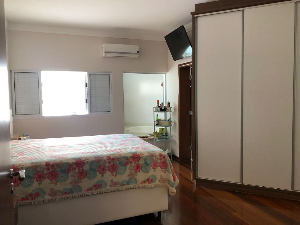 Casa à venda com 3 quartos, 351m² - Foto 23