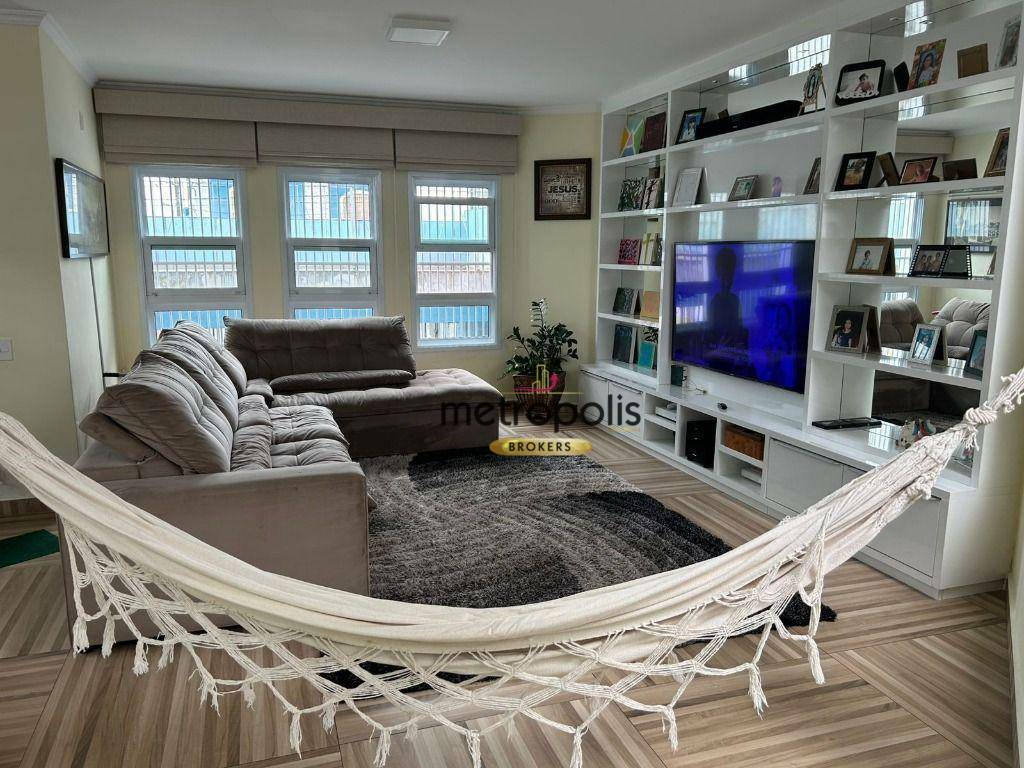 Sobrado, 3 quartos, 244 m² - Foto 2