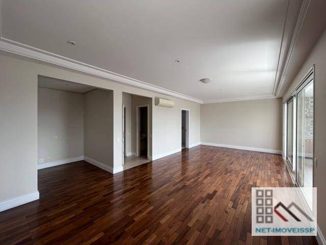 Apartamento para alugar com 3 quartos, 152m² - Foto 1