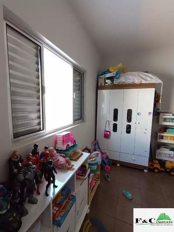 Casa à venda com 3 quartos, 200m² - Foto 8