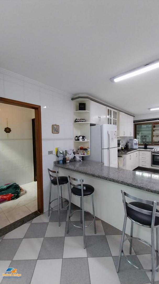 Casa à venda com 4 quartos, 286m² - Foto 20