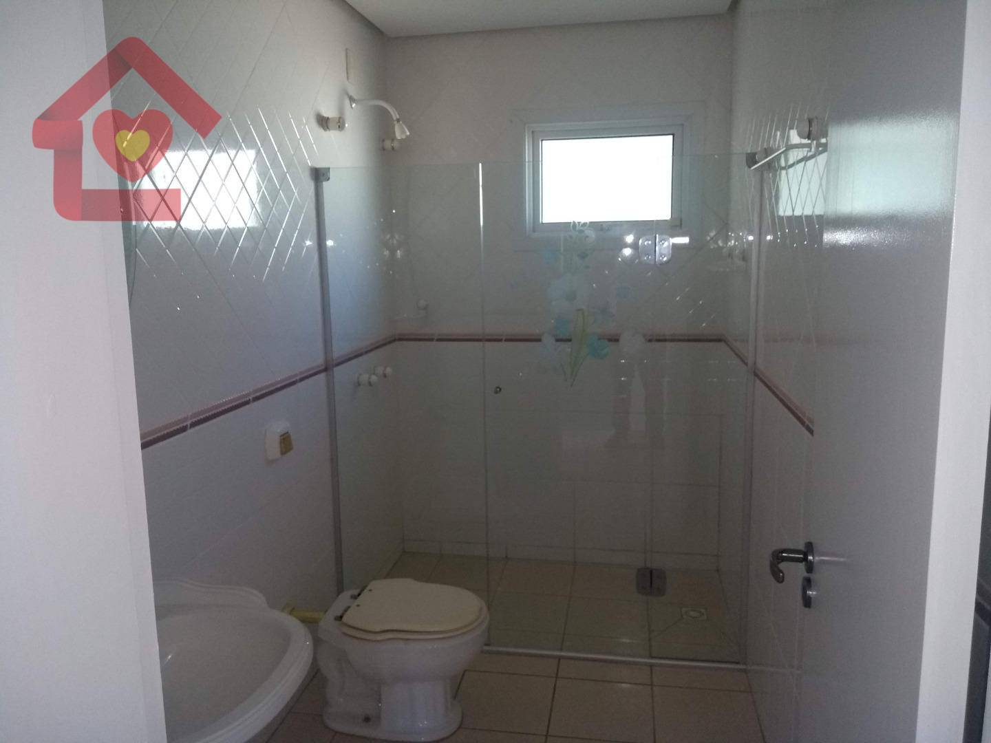 Casa à venda com 3 quartos, 230m² - Foto 8