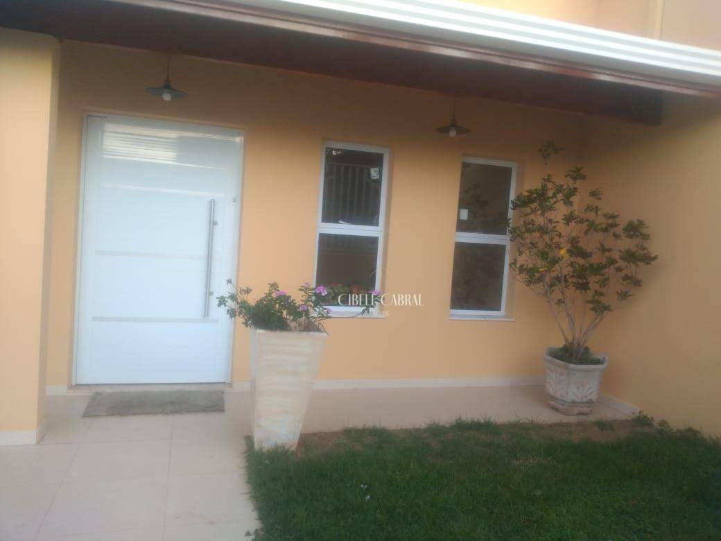 Casa à venda com 3 quartos, 250M2 - Foto 1