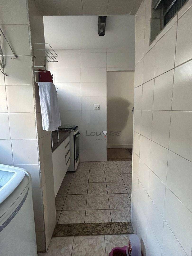 Apartamento à venda com 2 quartos, 63m² - Foto 18