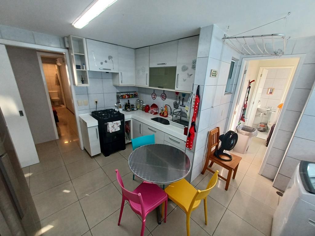 Apartamento para alugar com 3 quartos, 113m² - Foto 13