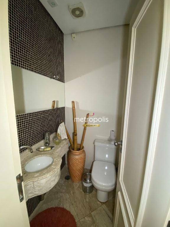 Sobrado à venda com 4 quartos, 300m² - Foto 8