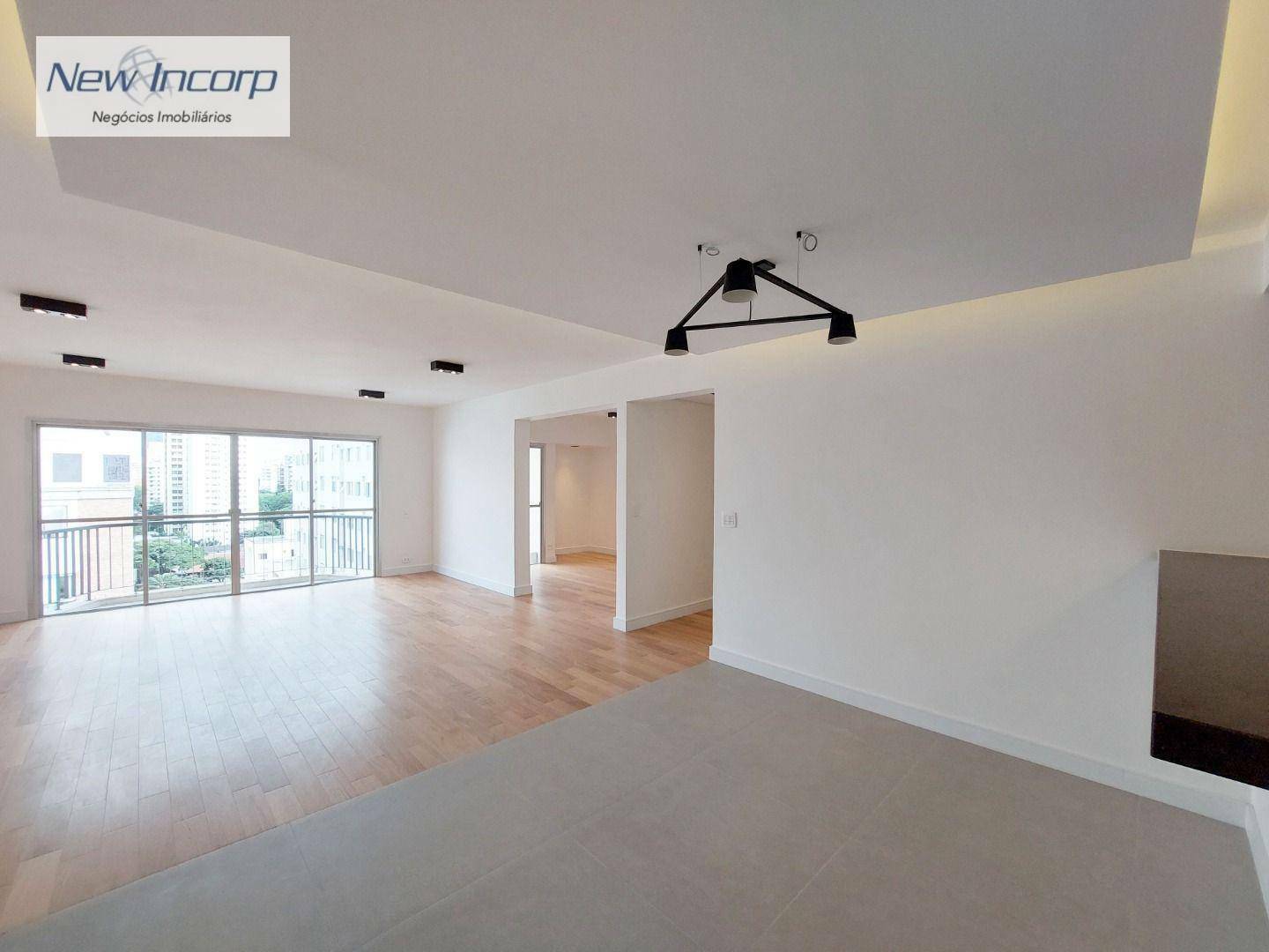 Apartamento à venda com 4 quartos, 166m² - Foto 1