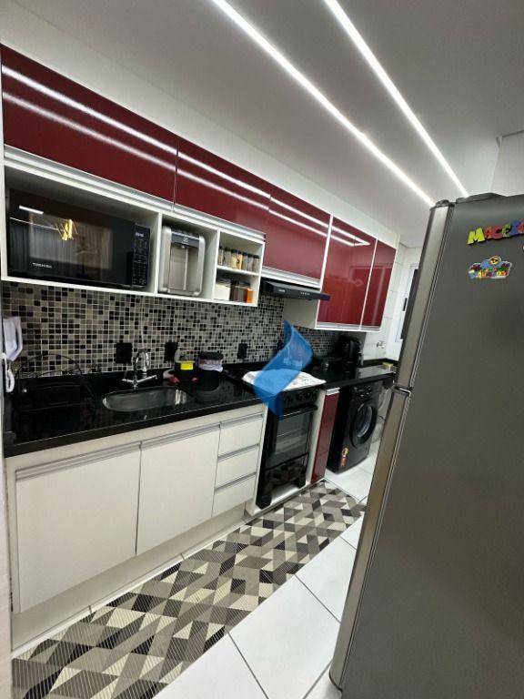 Apartamento à venda com 2 quartos, 48m² - Foto 2