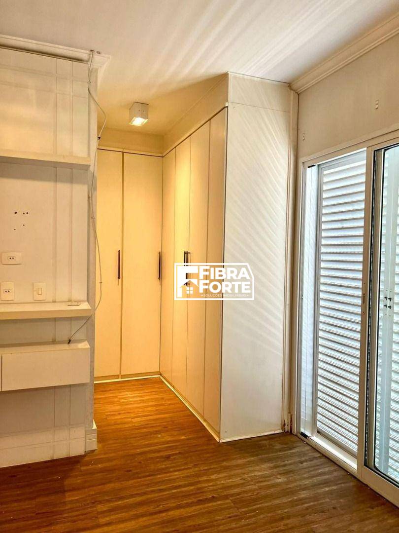 Casa de Condomínio para alugar com 4 quartos, 397m² - Foto 6