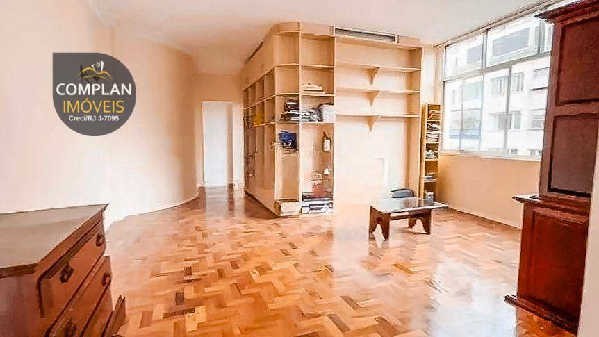 Apartamento à venda com 4 quartos, 150m² - Foto 1