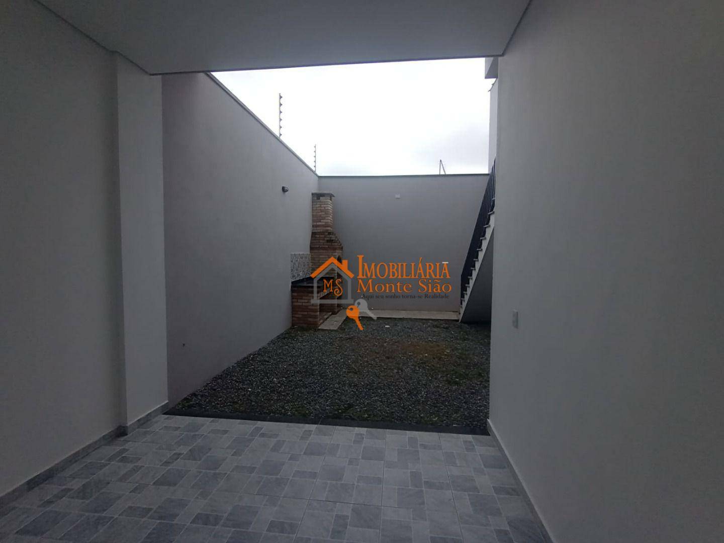 Sobrado à venda com 2 quartos, 100m² - Foto 4