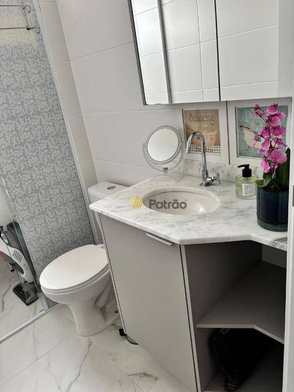 Apartamento à venda com 2 quartos, 55m² - Foto 18