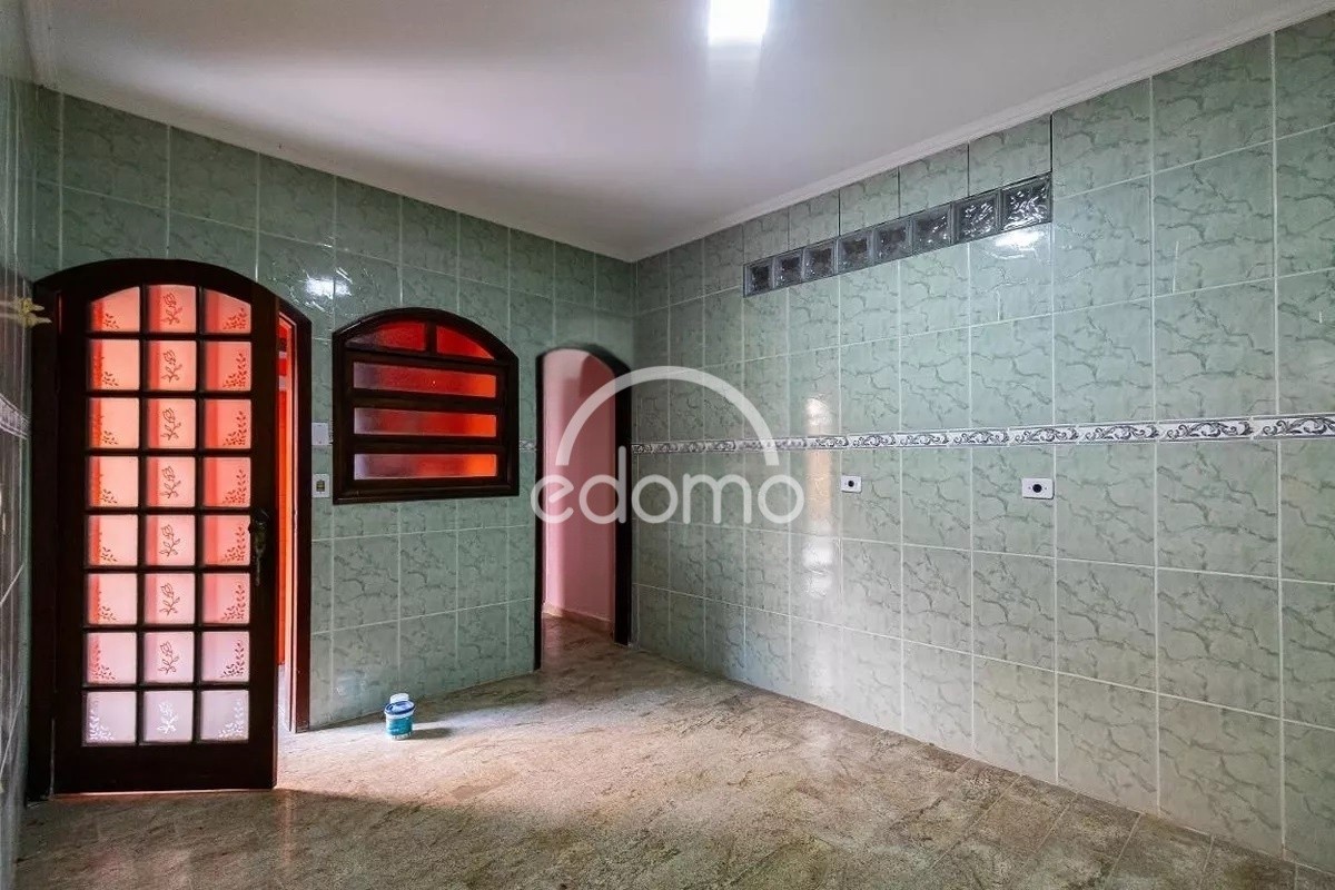 Casa para alugar com 4 quartos, 145m² - Foto 6