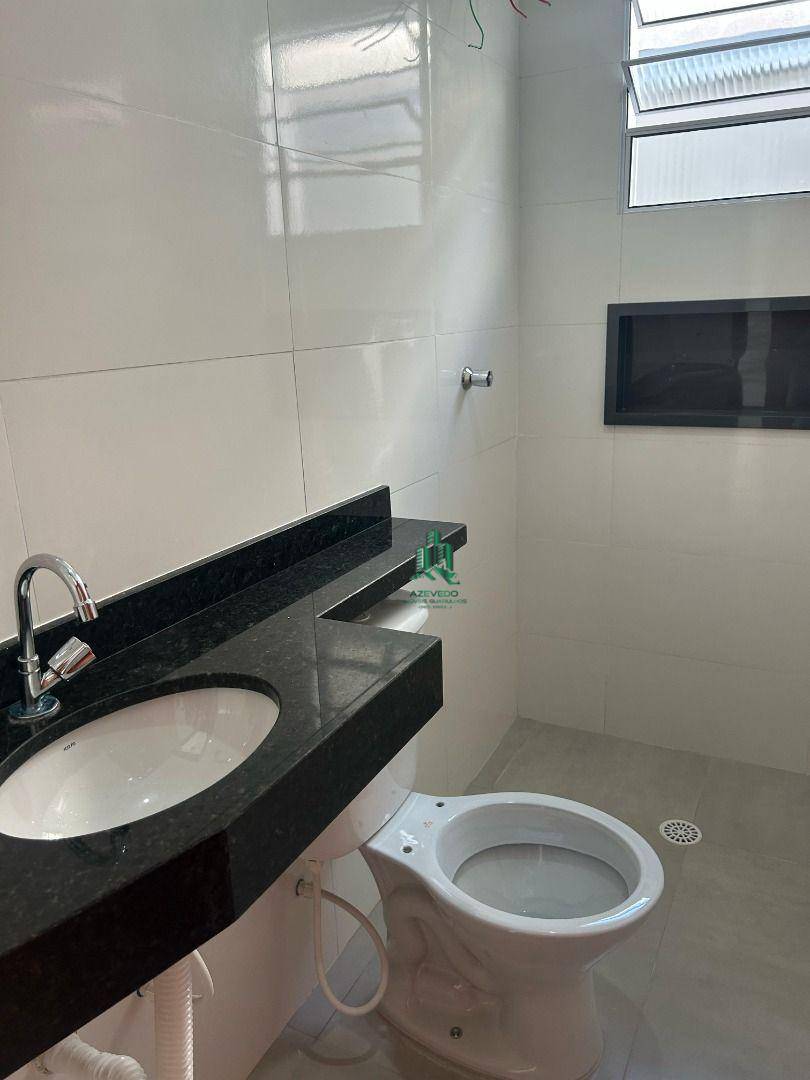 Casa à venda com 3 quartos, 70m² - Foto 8