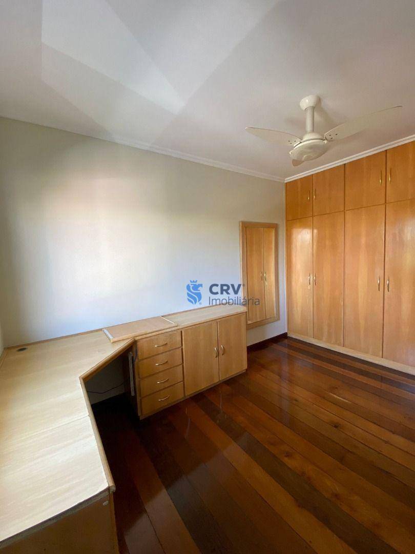 Casa para alugar com 4 quartos, 400m² - Foto 16