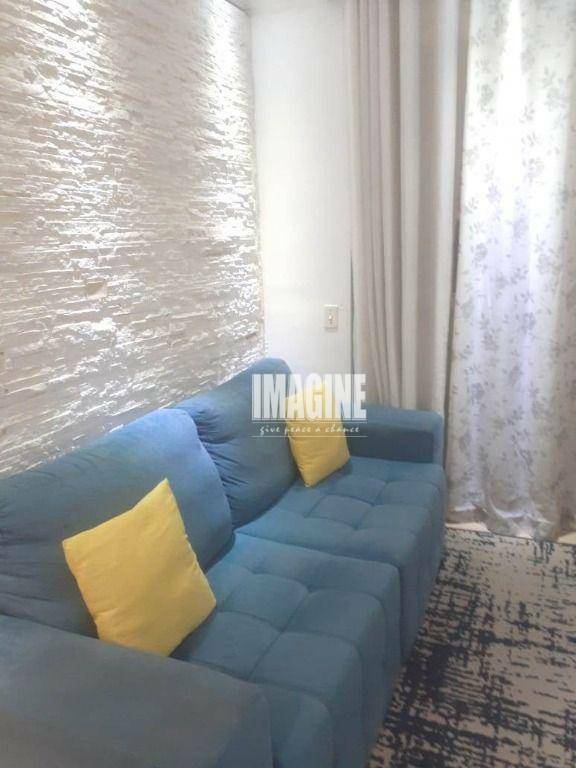 Apartamento à venda com 2 quartos, 46m² - Foto 2